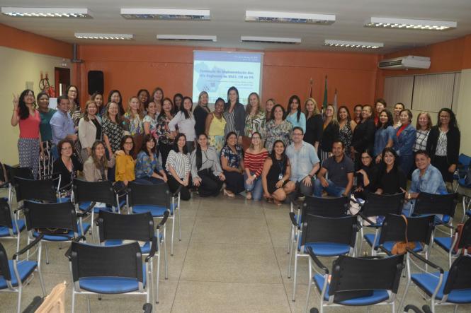 Gestores e técnicos de Unidades Seduc na Escola (USES) de Belém e Unidades Regionais de Ensino (URES) de Breves, Altamira e região das Ilhas estão em Belém para discutir a implementação do novo ensino médio do Estado do Pará. O Grupo de Trabalho de Interiorização da  BNCC-Ensino Médio é promovido pela Secretaria de Estado de Educação (Seduc) com o objetivo de esclarecer e discutir a nova Base Nacional Comum Curricular (BNCC) para o Estado.

FOTO: ELISEU DIAS / ASCOM SEDUC
DATA: 27.03.2019
BELÉM - PA

 <div class='credito_fotos'>Foto: Eliseu Dias / Ascom Seduc   |   <a href='/midias/2019/originais/a1ffc9d4-b0b2-46c9-9da8-2bf3131770f3.jpg' download><i class='fa-solid fa-download'></i> Download</a></div>