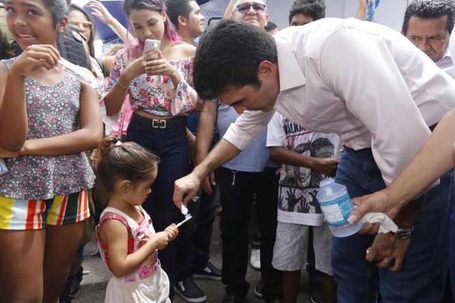 O município de São João de Pirabas, localizado na região do salgado, completou nesta sexta-feira (10), 31 anos. Durante todo o dia a programação foi diversificada, com torneios esportivos, brincadeiras e Ação de Cidadania com inúmeros benefícios a população. A ação que ocorre desde sábado (04), é uma realização do Governo do Estado, através da Secretaria de Estado de Articulação da Cidadania (SEAC), Fundação Parápaz, Secretaria de Estado de Saúde e demais órgãos.

FOTO: MARCELO SEABRA / AGÊNCIA PARÁ
DATA: 10.05.2019
PIRABAS - PARÁ <div class='credito_fotos'>Foto: Marcelo Seabra / Ag. Pará   |   <a href='/midias/2019/originais/a903bdae-2975-475a-9723-3184d08cb08a.jpg' download><i class='fa-solid fa-download'></i> Download</a></div>