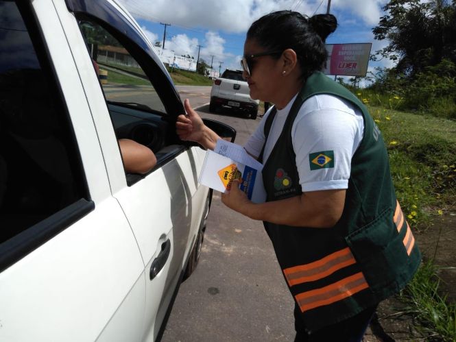 Um feriado de tranquilidade e segurança no trânsito. Pelo menos em Salinópolis, na região nordeste, o Departamento de Trânsito do Estado do Pará (Detran/PA) não teve muitos problemas na organização do trânsito durante o período da Semana Santa.

FOTO: ASDECOM DETRAN PA
DATA: 22.04.2019
BELÉM - PARÁ <div class='credito_fotos'>Foto: ASDECOM / DETRAN   |   <a href='/midias/2019/originais/ae4eeb52-d879-4f6f-9f37-5dd016876bfa.jpg' download><i class='fa-solid fa-download'></i> Download</a></div>