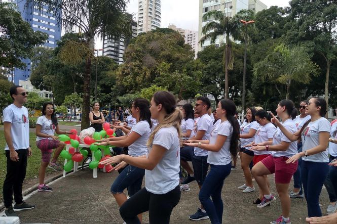 “Sábado também é dia de encontrar os amigos no Hemopa”. É com essa proposta que a Fundação Centro de Hemoterapia e Hematologia do Pará (Hemopa), quer estimular a doação de sangue na população, aos finais de semana, para colaborar para o reforço do estoque de sangue para atendimento satisfatório da demanda transfusional da rede hospitalar.

FOTO: ASCOM / HEMOPA
DATA: 27.04.2019
BELEM - PA <div class='credito_fotos'>Foto: ASCOM / HEMOPA   |   <a href='/midias/2019/originais/b013a205-55e5-4c9c-a68c-70ee81b48a83.jpg' download><i class='fa-solid fa-download'></i> Download</a></div>