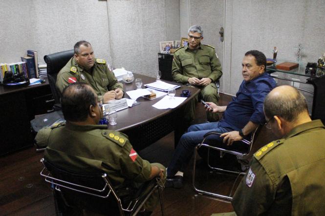 Sem Descrição <div class='credito_fotos'>Foto: ASCOM / PMPA   |   <a href='/midias/2019/originais/b1c53719-9ee9-4f9d-a684-7f86e9b8726e.jpg' download><i class='fa-solid fa-download'></i> Download</a></div>