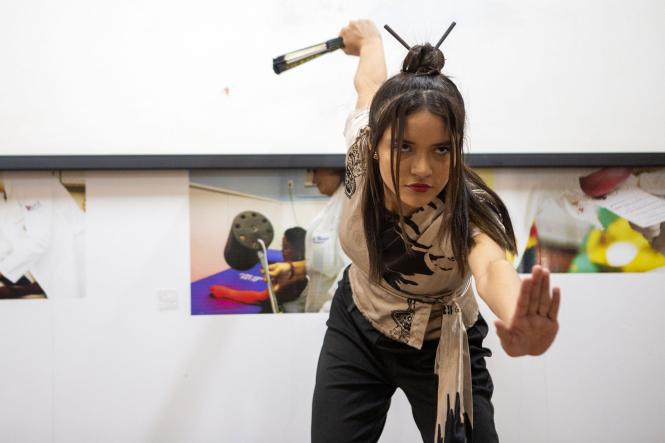 A China e o Brasil são países multiculturais que, juntos, podem prospectar possibilidades inéditas de pesquisa, ensino, cultura e extensão. A partir dessa ótica, o Instituto Confúcio, em parceria com a Universidade do Estado do Pará (Uepa), realizou a 3a edição da Competição de Proficiência em Língua e Cultura Chinesa nesta sexta-feira (12), no auditório da reitoria da instituição de ensino superior.

FOTO: NAILANA THIELY / ASCOM UEPA
DATA: 12.04.19
BELÉM - PARÁ <div class='credito_fotos'>Foto: Nailana Thiely / Ascom Uepa   |   <a href='/midias/2019/originais/b3e0814c-f00e-4823-88d4-173ceaaf4f62.jpg' download><i class='fa-solid fa-download'></i> Download</a></div>