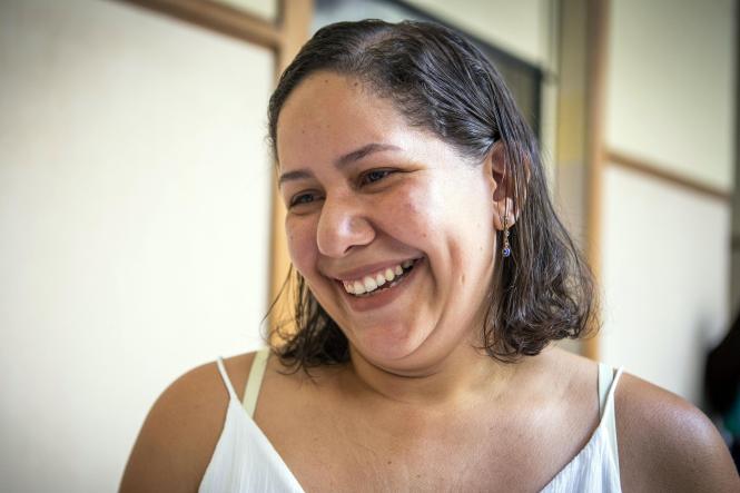 Em meio a batucadas, cores e brilhos, ficaram conhecidos os 3.650 aprovados no Processo Seletivo (Prosel) 2019 da Universidade do Estado do Pará (Uepa), na manhã desta sexta (25). No pátio da Reitoria, candidatos, pais, amigos e professores aguardavam ansiosos, junto às emissoras de rádio que fazem a leitura dos nomes. Na foto, Tatiane Batalha Palmeira.

FOTO: NAILANA THIELY / ASCOM UEPA
DATA: 25.01.2019
BELÉM - PARÁ <div class='credito_fotos'>Foto: Fernando Araújo/Ag. Pará   |   <a href='/midias/2019/originais/b67cb8a9-54eb-4280-a80b-005d566f2adb.jpg' download><i class='fa-solid fa-download'></i> Download</a></div>