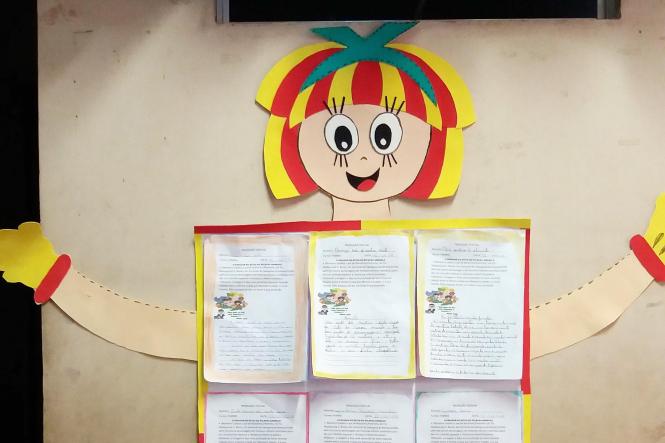 O escritor Monteiro Lobato foi homenageado, nesta terça-feira (16), pelos alunos da Escola Estadual de Ensino Fundamental Profª Maridalva Pantoja, durante a entrega do mais novo Espaço de Leitura do projeto Livro Solidário, coordenado pela Imprensa Oficial do Estado (IOE). A escola, que atende cerca de 300 alunos do 1º ao 5º ano, com idade entre 6 e 12 anos, foi toda decorada com desenhos feitos pelos alunos e professores baseados nas histórias contadas nos livros do escritor, que no próximo dia 18 faria aniversário e cuja data deu origem ao Dia do Nacional do Livro Infantil.

FOTO: ASCOM / IOE
DATA: 16.04.2019
BELÉM - PA <div class='credito_fotos'>Foto: ASCOM / IOE   |   <a href='/midias/2019/originais/b6c25823-adc1-4942-993e-decc6cf5a835.jpg' download><i class='fa-solid fa-download'></i> Download</a></div>