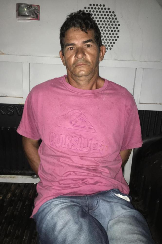 Nesta quarta-feira (27), a Operação Dionísio, realizada pela Polícia Civil do Pará, resultou na prisão de 10 pessoas no interior do Estado, nos municípios de Altamira (oeste paraense), com cinco presos; Redenção (no sudeste), três presos; Óbidos (no oeste), um preso, e Santo Antônio do Tauá (no nordeste), também com um preso. Eles respondem pelos crimes de tráfico de drogas, associação para o tráfico, porte ilegal de armas de fogo, homicídio e estupro.

FOTO: ASCOM / POLICIA CIVIL
DATA: 28.02.2019
BELÉM - PARÁ <div class='credito_fotos'>Foto: Divulgação / Policia Civil - Pará   |   <a href='/midias/2019/originais/b71799af-b753-48db-a1c3-457c20038311.jpg' download><i class='fa-solid fa-download'></i> Download</a></div>