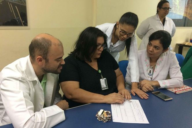 O Hospital Regional do Sudeste do Pará Dr. Geraldo Veloso, em Marabá, gerenciado pela Pró-Saúde, reduziu pelo terceiro mês seguido a taxa de incidência da Infecção Primária de Corrente Sanguínea, associada ao uso de cateter venoso em pacientes internados na Unidade de Terapia Intensiva Adulto. 

FOTO: ASCOM / HRSP
DATA: 18.04.2019
MARABÁ - PARÁ
 <div class='credito_fotos'>Foto: ASCOM HRSP   |   <a href='/midias/2019/originais/ba5c164b-c437-4da7-b804-00975fa8f252.jpg' download><i class='fa-solid fa-download'></i> Download</a></div>