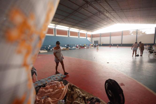 A Defesa Civil do Estado já está no município de São Domingos do Capim, no nordeste do Pará, que foi atingido por forte alagamento desde a última quinta-feira (21). 

FOTO: MAYCON NUNES / AGÊNCIA PARÁ
DATA: 23.03.2019
SÃO DOMINGOS DO CAPIM - PARÁ <div class='credito_fotos'>Foto: Maycon Nunes / Ag. Pará   |   <a href='/midias/2019/originais/be53b11e-2838-4332-b07c-69954880a6fd.jpg' download><i class='fa-solid fa-download'></i> Download</a></div>