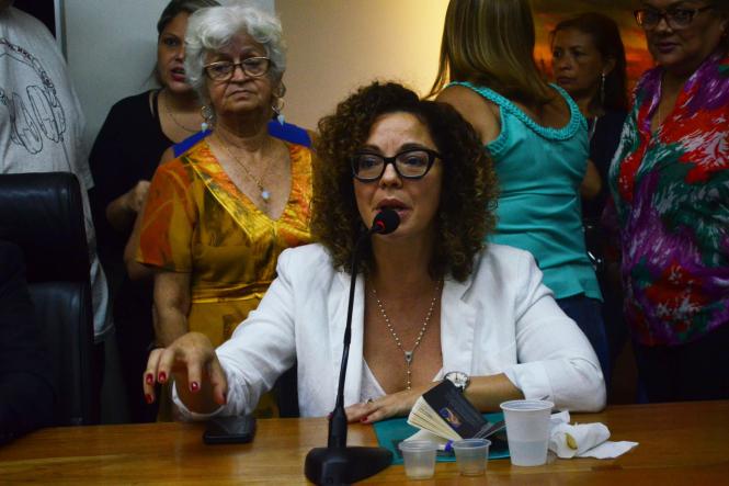 Mais de 150 líderes comunitários e representantes dos Conselhos Comunitários de Segurança Pública (Conseg’s) de Belém, Região Metropolitana e interior do Estado participaram, na tarde desta terça-feira (8), do “I Encontro Comunitário de Segurança 2019”, realizado pela Secretaria de Estado de Segurança Pública e Defesa Social (Segup), por meio da Diretoria de Prevenção Social da Violência e Criminalidade (Diprev). O evento teve como objetivo discutir e avaliar os trabalhos que já vêm sendo feitos pela Secretaria, bem como as novas medidas a serem adotadas, além de abrir o diálogo entre os novos gestores e a comunidade.

FOTO: ELIELSON MODESTO / ASCOM SEGUP
DATA: 09.01.2019
BELÉM - PARÁ <div class='credito_fotos'>Foto: Elielson Modesto / Ascom Segup   |   <a href='/midias/2019/originais/bed38d1a-b768-451a-8301-dab200c1c7e8.jpg' download><i class='fa-solid fa-download'></i> Download</a></div>