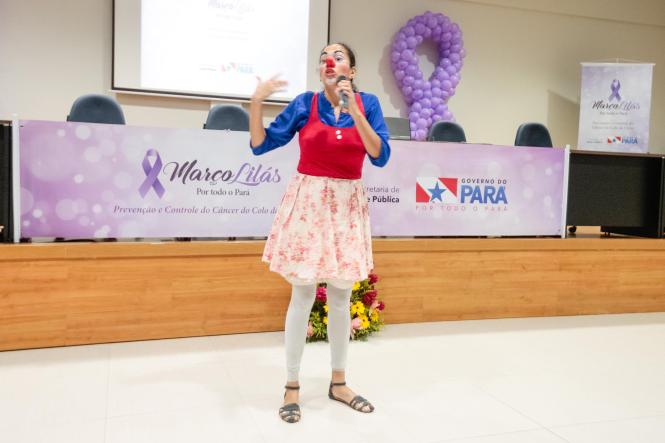 Gestões dos 144 municípios paraenses já estão convocadas a mobilizar mulheres adultas para a adesão ao exame preventivo a fim de detectar, o quanto antes, lesões que podem se transformar num câncer de colo de útero. Essa orientação é o mote da campanha “Março Lilás por todo o Pará”, que a Secretaria de Estado de Saúde Pública (Sespa) acaba de lançar a fim de combater a principal causa de morte por câncer de mulheres no Pará e como parte da programação do governo do Estado, em alusão ao mês da mulher.

FOTO: RICARDO AMANJÁS / AGÊNCIA PARÁ
DATA: 12.03.2019
BELÉM - PA <div class='credito_fotos'>Foto: Ricardo Amanajás / Ag. Pará   |   <a href='/midias/2019/originais/c03623c4-aa49-4d76-8bc9-fa221eba0d90.jpg' download><i class='fa-solid fa-download'></i> Download</a></div>