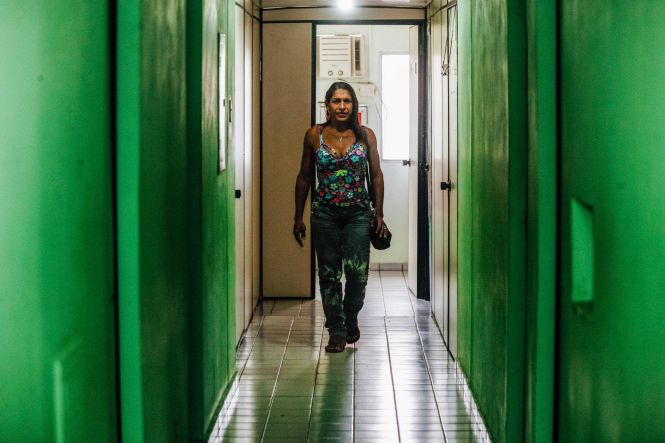 Dia 17 de maio é celebrado o Dia Internacional Contra a LGBTIfobia, momento representativo para a garantia da segurança e dos direitos de lésbicas, gays, bissexuais, travestis, transexuais e intersexuais. O governo do Estado entende a importância da data e vem trabalhando para a construção de um Pará livre de preconceitos, garantindo políticas públicas, direitos sociais, segurança, cidadania e liberdade para se viver.

FOTO: MAYCON NUNES / AGÊNCIA PARÁ
DATA: 17.05.2019
BELÉM - PARÁ <div class='credito_fotos'>Foto: Maycon Nunes / Ag. Pará   |   <a href='/midias/2019/originais/c4efcd5d-6b6e-4c51-b6d1-01456aa74d59.jpg' download><i class='fa-solid fa-download'></i> Download</a></div>