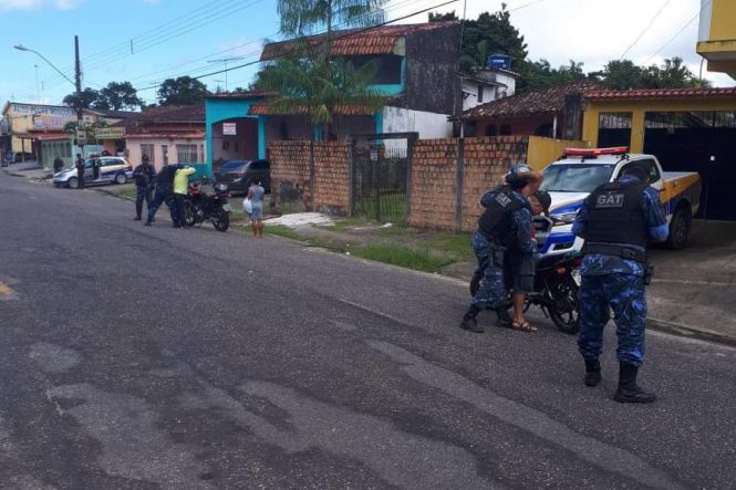 Desde o início da Operação Semana Santa na última quinta-feira (18), até este sábado (20), nenhuma ocorrência grave foi registrada no distrito de Mosqueiro, pertencente a Belém.

FOTO: ASCOM /  SEGUP - PA
DATA: 20.04.2019
MOSQUEIRO - PARA <div class='credito_fotos'>Foto: Ascom Segup   |   <a href='/midias/2019/originais/c8eab210-66a2-4aba-bd28-f8798cd5805b.jpg' download><i class='fa-solid fa-download'></i> Download</a></div>