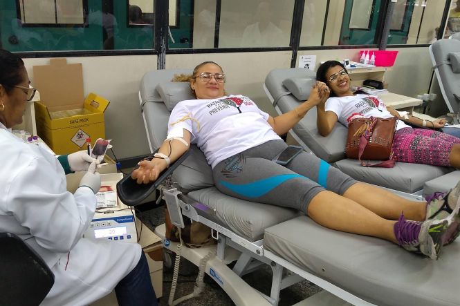 “Sábado também é dia de encontrar os amigos no Hemopa”. É com essa proposta que a Fundação Centro de Hemoterapia e Hematologia do Pará (Hemopa), quer estimular a doação de sangue na população, aos finais de semana, para colaborar para o reforço do estoque de sangue para atendimento satisfatório da demanda transfusional da rede hospitalar.

FOTO: ASCOM / HEMOPA
DATA: 27.04.2019
BELEM - PA <div class='credito_fotos'>Foto: ASCOM / HEMOPA   |   <a href='/midias/2019/originais/ca885548-7df0-445c-9983-637cfa09ff38.jpg' download><i class='fa-solid fa-download'></i> Download</a></div>