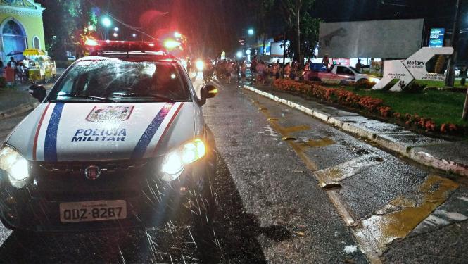 PM intensifica policiamento em Salinas, Bragança e Mosqueiro com reforço na Operação ‘Carnaval 2019’

FOTO: ASCOM/POLICIA MILITAR
DATA: 04.03.2019
BELÉM - PARÁ <div class='credito_fotos'>Foto: Ascom Polícia Militar   |   <a href='/midias/2019/originais/cbbb644c-f5f6-495a-9045-86bab5b3580e.jpg' download><i class='fa-solid fa-download'></i> Download</a></div>