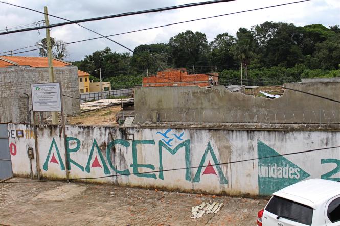 O Fundo de Assistência Social (FAS) da Polícia Militar foi acionado na última quarta-feira (13), para prestar apoio a dois policiais militares que tiveram suas casas atingidas durante a queda de um avião monomotor na passagem Ferreira Filho, no bairro do Benguí, em Belém. Desde então, o órgão vem buscando soluções junto a outras entidades para que os militares afetados possam cobrir os danos financeiros causados pelo acidente.

FOTO: DIVULGAÇÃO
DATA: 20.02.2019
BELÉM - PARÁ <div class='credito_fotos'>Foto: Divulgação   |   <a href='/midias/2019/originais/cd603473-6d7a-472a-9b99-2c1a95ce1048.jpg' download><i class='fa-solid fa-download'></i> Download</a></div>