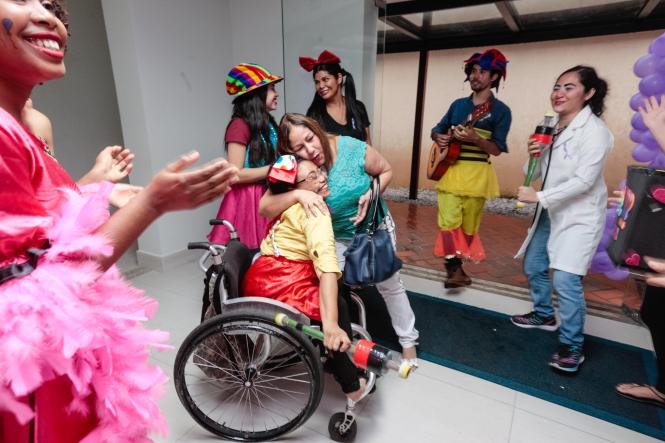 Gestões dos 144 municípios paraenses já estão convocadas a mobilizar mulheres adultas para a adesão ao exame preventivo a fim de detectar, o quanto antes, lesões que podem se transformar num câncer de colo de útero. Essa orientação é o mote da campanha “Março Lilás por todo o Pará”, que a Secretaria de Estado de Saúde Pública (Sespa) acaba de lançar a fim de combater a principal causa de morte por câncer de mulheres no Pará e como parte da programação do governo do Estado, em alusão ao mês da mulher.

FOTO: RICARDO AMANJÁS / AGÊNCIA PARÁ
DATA: 12.03.2019
BELÉM - PA <div class='credito_fotos'>Foto: Ricardo Amanajás / Ag. Pará   |   <a href='/midias/2019/originais/cdcbd1fa-00f8-429a-a1d7-c6f58b4471e6.jpg' download><i class='fa-solid fa-download'></i> Download</a></div>