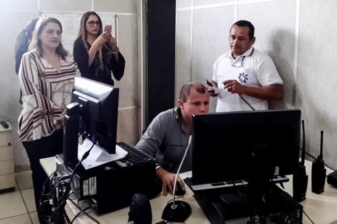 Uma equipe do Centro Integrado de Operações (Ciop) visitou dois Núcleos Integrados de Operações (Niop) do Estado no período de 13 a 15 de março. A ação, que faz parte do Planejamento de Visita ao Interior (Plavin), organizado pela direção do Centro, ocorreu em Marabá, sudeste paraense, e em Capanema, no nordeste.

FOTO: ASCOM / CIOP
DATA: 15.03.2019
BELÉM - PA <div class='credito_fotos'>Foto: ASCOM / CIOP   |   <a href='/midias/2019/originais/d5fda650-bd22-422c-9188-e6bf252b6dac.jpg' download><i class='fa-solid fa-download'></i> Download</a></div>