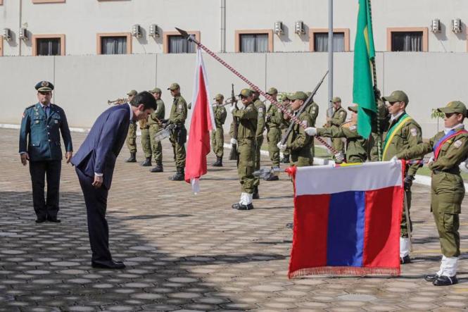 O novo Governador do Pará, Helder Barbalho (foto), participou na tarde desta terça-feira, 1° de janeiro, de ato solene na cidades de Marabá, marcando o início da sua gestão à frente do Estado do Pará.

FOTO: MARCO SANTOS
DATA: 01.01.2019
MARABÁ - PARÁ <div class='credito_fotos'>Foto: MARCO SANTOS   |   <a href='/midias/2019/originais/d76ae875-3932-4699-b88a-c69f512b3f46.jpg' download><i class='fa-solid fa-download'></i> Download</a></div>