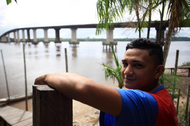 A Secretaria de Estado de Transportes (Setran) iniciou, nesta quarta-feira (6), a manutenção preventiva da ponte Rio Guamá, situada na Alça Viária (PA-483). A estrutura é a última do complexo de quatro de pontes no sentido Moju-Belém, capital do estado do Pará. Na foto, David Carvalho.

FOTO: MAYCON NUNES / AG. PARÁ
DATA: 06.02.2019
MOJU - PARÁ <div class='credito_fotos'>Foto: Maycon Nunes / Ag. Pará   |   <a href='/midias/2019/originais/d7b5927c-0b5d-4335-aa41-1d1ec87a7c6c.jpg' download><i class='fa-solid fa-download'></i> Download</a></div>