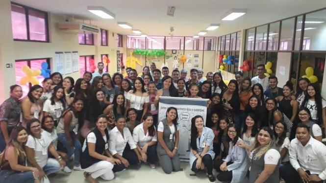 Mais de 260 pessoas, entre representantes da comunidade acadêmica, profissionais da saúde do município de Breves e funcionários, participaram do workshop sobre o tema “A qualidade na assistência em saúde é garantida com segurança e integração”, promovido pelo Hospital Regional Público do Marajó (HRPM)

FOTO: ASCOM / HRPM
DATA: 17.04.2019
BELÉM - PARÁ <div class='credito_fotos'>Foto: Ascom HRPM   |   <a href='/midias/2019/originais/d7bc8ef3-15f1-4c14-bd40-22959101ab00.jpg' download><i class='fa-solid fa-download'></i> Download</a></div>