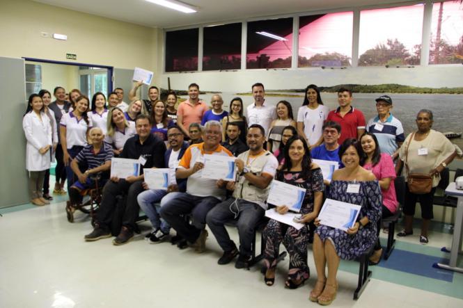 A Unidade de Alta Complexidade em Oncologia Dr. Vítor Moutinho – Unacon Tucuruí, no sudeste paraense, realiza todos anos ações de interação, orientação e conscientização voltadas para o bem estar da  comunidade, usuários e acompanhantes com repasse de informações sobre prevenção de várias patologias, sobretudo, as oncológicas.

FOTO: ASCOM SESPA
DATA: 15.01.2019
TUCURUÍ - PARÁ <div class='credito_fotos'>Foto: ASCOM SESPA   |   <a href='/midias/2019/originais/d9028a23-b893-4c38-bcb3-437d606a273d.jpg' download><i class='fa-solid fa-download'></i> Download</a></div>
