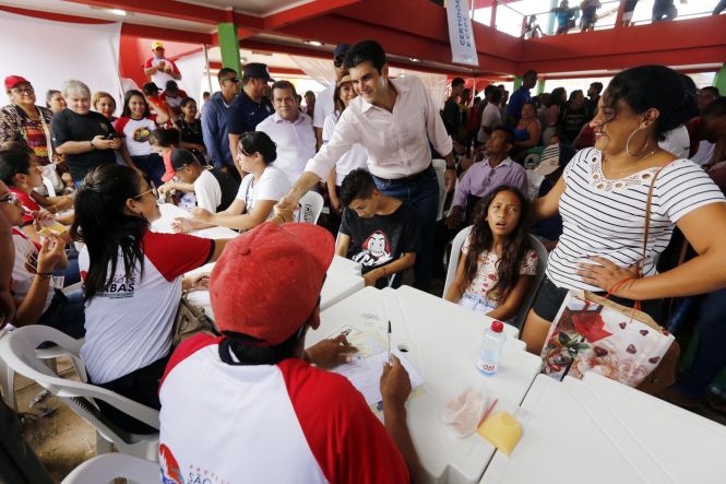 O município de São João de Pirabas, localizado na região do salgado, completou nesta sexta-feira (10), 31 anos. Durante todo o dia a programação foi diversificada, com torneios esportivos, brincadeiras e Ação de Cidadania com inúmeros benefícios a população. A ação que ocorre desde sábado (04), é uma realização do Governo do Estado, através da Secretaria de Estado de Articulação da Cidadania (SEAC), Fundação Parápaz, Secretaria de Estado de Saúde e demais órgãos.

FOTO: MARCELO SEABRA / AGÊNCIA PARÁ
DATA: 10.05.2019
PIRABAS - PARÁ <div class='credito_fotos'>Foto: Marcelo Seabra / Ag. Pará   |   <a href='/midias/2019/originais/db48e0b4-0d0d-46c4-a82c-2c53a2ddaeaf.jpg' download><i class='fa-solid fa-download'></i> Download</a></div>