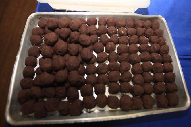 A comunidade nipo-brasileira do Pará comemorou a entrada de 2019 no auditório da Associação Pan-Amazônia Nipo-Brasileira, no domingo (6), em Belém. O evento deu início às homenagens aos 90 anos da imigração japonesa na Amazônia e contou com a presença do Governo do Estado. O chefe de gabinete, Luiziel Guedes, esteve representando o governador Helder Barbalho.

FOTO: CARLOS SODRÉ / AG. PARÁ
DATA: 06.01.2019
BELÉM - PARÁ <div class='credito_fotos'>Foto: CARLOS SODRÉ / AG. PARÁ    |   <a href='/midias/2019/originais/dfb19c76-b128-4118-8649-35628ee89798.jpg' download><i class='fa-solid fa-download'></i> Download</a></div>