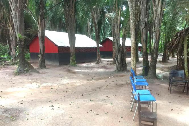 No terceiro dia do programa Governo por Todo o Pará no sudeste do estado, a secretária de educação, professora Leila Freire, visitou algumas escolas indígenas da região. O objetivo foi conhecer de perto a condição do ensino e as necessidades dos estudantes. 

FOTO: ASCOM / SEDUC
DATA: 05.04.2019
MARABÁ - PA <div class='credito_fotos'>Foto: ASCOM / SEDUC   |   <a href='/midias/2019/originais/e00ea501-ed37-4db8-a9f1-e62991d2910f.jpg' download><i class='fa-solid fa-download'></i> Download</a></div>