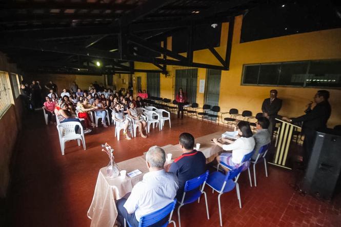 Um grupo de 80 internos do Centro de Recuperação Feminino e da Central de Triagem Metropolitana II de Ananindeua participaram, na manhã desta quarta-feira (17), da certificação do curso de Operador de Computador, promovido pelo Serviço Nacional de Aprendizagem Industrial (Senai), em parceria com a Superintendência do Sistema Penitenciário do Estado (Susipe).

FOTO: ASCOM / SUSIPE
DATA: 17.04.2019
BELÉM -PARÁ <div class='credito_fotos'>Foto: ASCOM / SUSIPE   |   <a href='/midias/2019/originais/e09cd5e2-a87c-4a85-93af-797c4f0d0ee2.jpg' download><i class='fa-solid fa-download'></i> Download</a></div>