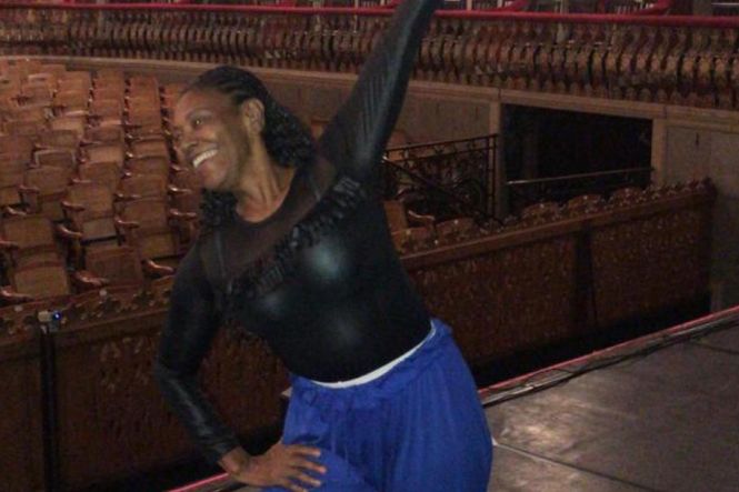 O Grupo Coreográfico da Universidade do Estado do Pará (Uepa) se apresenta, nesta sexta-feira (24), às 19h, no Theatro da Paz.

FOTO: Maria Auxiliadora Monteiro- ASCOM / UEPA
DATA: 24.05.2019
BELÉM - PARÁ <div class='credito_fotos'>Foto: ASCOM UEPA   |   <a href='/midias/2019/originais/e2188c27-b44f-4f0c-b4dc-bb3576fa3575.jpg' download><i class='fa-solid fa-download'></i> Download</a></div>