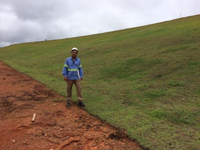 A Secretaria de Meio Ambiente e Sustentabilidade (Semas) concluiu mais uma etapa de vistorias em barragens no estado do Pará. Esta semana, as equipes foram até uma mineradora localizada em Paragominas. No local, os técnicos passaram três dias avaliando o estado de conservação das estruturas do sistema de disposição de rejeitos 1 e 2 (SD1 e SD2).

FOTO: ASCOM/ SEMAS
DATA: 23.03.2019
PARAGOMINAS - BELÉM- PARÁ <div class='credito_fotos'>Foto: ASCOM SEMAS   |   <a href='/midias/2019/originais/e72264d8-8cd7-43ea-850d-67fd4f0c5e1a.jpg' download><i class='fa-solid fa-download'></i> Download</a></div>