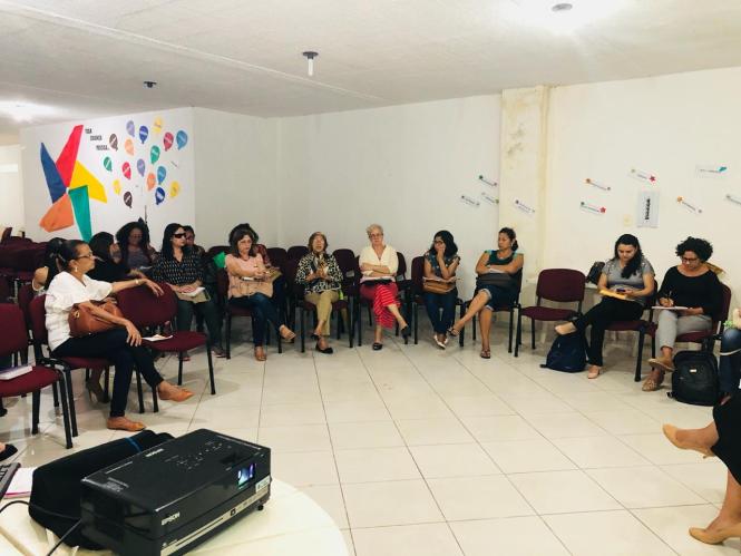 Representantes de órgãos governamentais, entidades filantrópicas e da sociedade civil reuniram, na última quinta-feira (28), no audiório da Seaster, para tratar da agenda do Comitê Estadual de Enfretamento à Violência Sexual Contra Crianças e Adolescentes. Durante o encontro, os presentes discutiram a quarta versão do Plano Estadual de enfrentamento à violência sexual.

FOTO: ASCOM / SEASTER
DATA: 29.03.2019
BELÉM - PARÁ <div class='credito_fotos'>Foto: ASCOM / SEASTER    |   <a href='/midias/2019/originais/e785f8b0-8a37-490b-9924-1627b11b3735.jpg' download><i class='fa-solid fa-download'></i> Download</a></div>