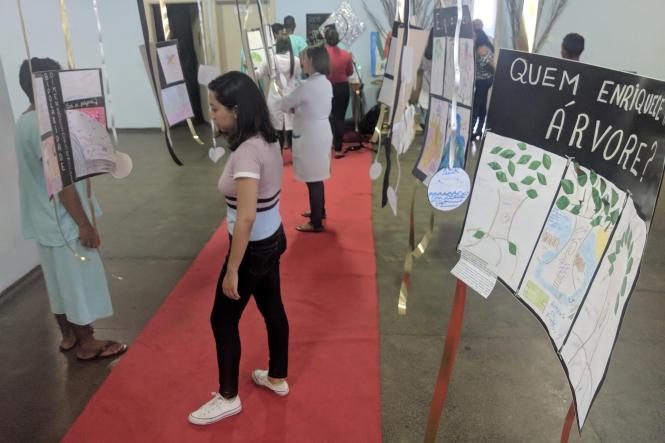 O primeiro mês de cada ano, para muitas pessoas, é um ótimo momento para rever seus objetivos, traçar metas e criar sonhos. Há sempre, entre eles, o desejo de cuidar da saúde física. Mas, e a saúde mental? Esse é o principal objetivo do Janeiro Branco. A campanha busca alertar a população sobre a importância da saúde mental.

FOTO: DIVULGAÇÃO 
DATA: 31.01.2019
BELÉM - PARÁ <div class='credito_fotos'>Foto: ASCOM / HOSPITAL DE CLINICAS   |   <a href='/midias/2019/originais/e8f0afc0-bb1e-4d97-b233-48d929bdd139.jpg' download><i class='fa-solid fa-download'></i> Download</a></div>