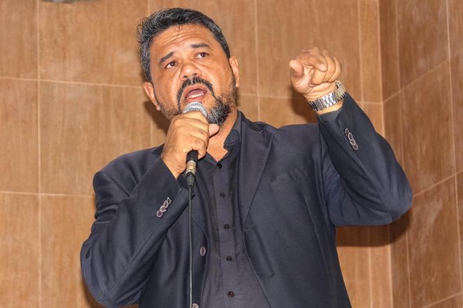 Em mais uma agenda positiva, a Fundação de Atendimento Socioeducativo do Pará (Fasepa), promoveu nesta sexta-feira (15) um amplo diálogo com diferentes operadores do sistema socioeducativo. O encontro, realizado para debater de forma colaborativa novos processos de trabalho que irão nortear as ações e procedimentos em diferentes áreas da instituição, ocorreu no auditório da Faculdade Estácio, em Belém.

FOTO: DANI VALENTE / ASCOM FASEPA
DATA: 15.03.2019
BELÉM - PA <div class='credito_fotos'>Foto: Dani Valente / Ascom Fasepa   |   <a href='/midias/2019/originais/ea422f4d-0c27-4ba7-baa1-626c779f4f34.jpg' download><i class='fa-solid fa-download'></i> Download</a></div>