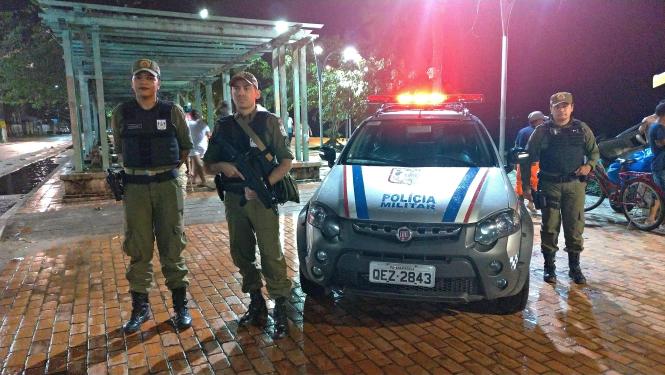 PM intensifica policiamento em Salinas, Bragança e Mosqueiro com reforço na Operação ‘Carnaval 2019’

FOTO: ASCOM/POLICIA MILITAR
DATA: 04.03.2019
BELÉM - PARÁ <div class='credito_fotos'>Foto: Ascom Polícia Militar   |   <a href='/midias/2019/originais/ec346e08-0f22-4f03-ba4c-8b22e3c0b111.jpg' download><i class='fa-solid fa-download'></i> Download</a></div>