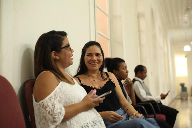 Belém Pará. Local, Sejudh. A Secretaria de Estado de Justiça e Direitos Humanos (Sejudh) realizou ação de cidadania, com a emissão das carteiras de identidade e trabalho para população feminina, na manhã de hoje (8), em alusão ao Dia Internacional da Mulher. Paralelamente, promoveu tratamento estético e apresentações culturais com artistas locais para os públicos interno e externo. 

Foto: Wagner Almeida/ Sejudh 
DATA: 08.03.2019
BELÉM - PARÁ <div class='credito_fotos'>Foto: Wagner Almeida/ Ascom Sejudh   |   <a href='/midias/2019/originais/ee2270ab-f918-485b-8a35-1729ec437357.jpg' download><i class='fa-solid fa-download'></i> Download</a></div>