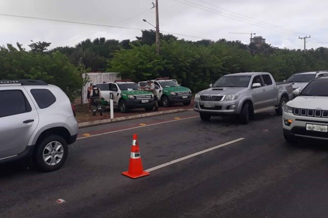 O município de Salinópolis, no nordeste paraense, foi um dos 32 pontos de grande concentração de pessoas a receber reforço nas ações de segurança, dentro da Operação Semana Santa 2019.

FOTO: ASCOM / SEGUP
DATA: 19.04.2019
BELÉM - PARÁ <div class='credito_fotos'>Foto: Ascom Segup   |   <a href='/midias/2019/originais/ee791a94-dff1-41a0-acd9-73b973d1ad8c.jpg' download><i class='fa-solid fa-download'></i> Download</a></div>
