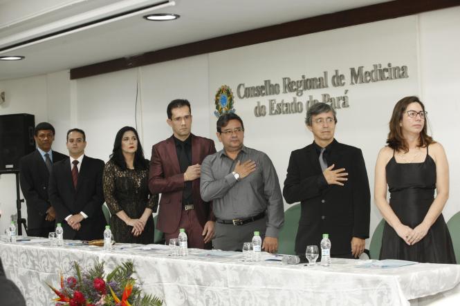Belém,Pará,Brasil.Cerimonia de encerramento dos Programas Residencia Medica do hopital OFuir Loyola 
Na Foto:José Roberto Lobato de souza Diretor geral do Hodpital Ofhir loyola
09/02/2019.
Fotos FErnando Araújo/Agencia Pará
DATA: 09.02.2019
BELÉM - PARÁ <div class='credito_fotos'>Foto: Fernando Araújo / agência Pará   |   <a href='/midias/2019/originais/f40b92ff-af18-44fb-849d-6c9782a3ba9c.jpg' download><i class='fa-solid fa-download'></i> Download</a></div>