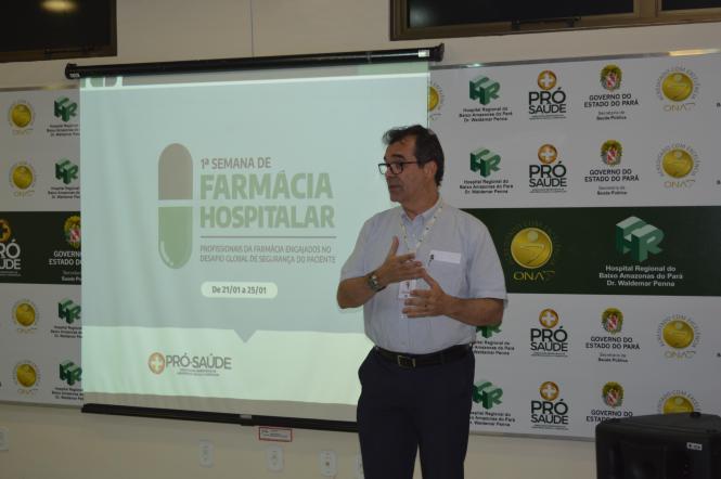 Um estudo realizado pela equipe multiprofissional da Clínica Oncológica do Hospital Regional do Baixo Amazonas (HRBA), em Santarém (PA), reduziu o número de casos de queda dos pacientes internados a partir da avaliação do risco agregado aos medicamentos adotados durante o tratamento. Os dados sobre o estudo, que começou a ser feito em setembro de 2016, na unidade gerenciada pela Pró-Saúde Associação Beneficente de Assistência Social e Hospitalar, foram divulgados durante a 1º Semana da Farmácia Hospitalar.

FOTO: Divulgação
DATA: 29.01.2019
BELÉM - PARÁ <div class='credito_fotos'>Foto: Divulgação   |   <a href='/midias/2019/originais/f40d0086-bff4-4e1a-ab97-16f9d109911c.jpg' download><i class='fa-solid fa-download'></i> Download</a></div>