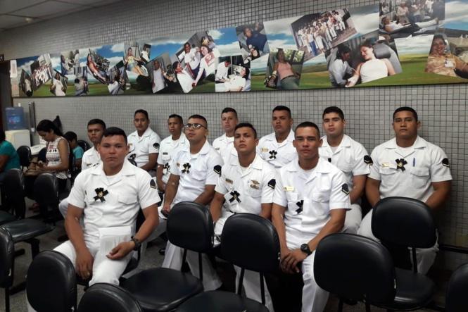 Em comemoração aos 50 anos da “Estação Radiogoniométrica da Marinha em Belém”, completados no dia 8 de janeiro, a Marinha do Brasil realiza campanha de estímulo à doação de sangue na Fundação Centro de Hemoterapia e Hematologia do Pará (Hemopa). A ação solidária tem como tema “ARMBe – 50 anos, 50 litros”, tendo como meta a doação de 50 litros de sangue.

FOTO: ASCOM HEMOPA
DATA: 17.01.2019
BELÉM - PARÁ <div class='credito_fotos'>Foto: Ascom Hemopa   |   <a href='/midias/2019/originais/f5dbb74e-1556-4b75-81c0-bd75642823c3.jpg' download><i class='fa-solid fa-download'></i> Download</a></div>