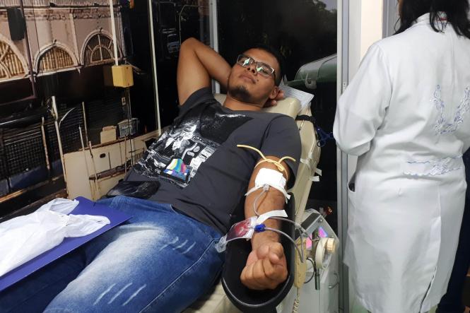 Em comemoração aos 50 anos da “Estação Radiogoniométrica da Marinha em Belém”, completados no dia 8 de janeiro, a Marinha do Brasil realiza campanha de estímulo à doação de sangue na Fundação Centro de Hemoterapia e Hematologia do Pará (Hemopa). A ação solidária tem como tema “ARMBe – 50 anos, 50 litros”, tendo como meta a doação de 50 litros de sangue. Na foto, o autônomo Walter Ferreira da Costa.

FOTO: ASCOM HEMOPA
DATA: 17.01.2019
BELÉM - PARÁ <div class='credito_fotos'>Foto: Ascom Hemopa   |   <a href='/midias/2019/originais/f746b07b-c392-4f5a-a5e9-92f9c1089e2b.jpg' download><i class='fa-solid fa-download'></i> Download</a></div>