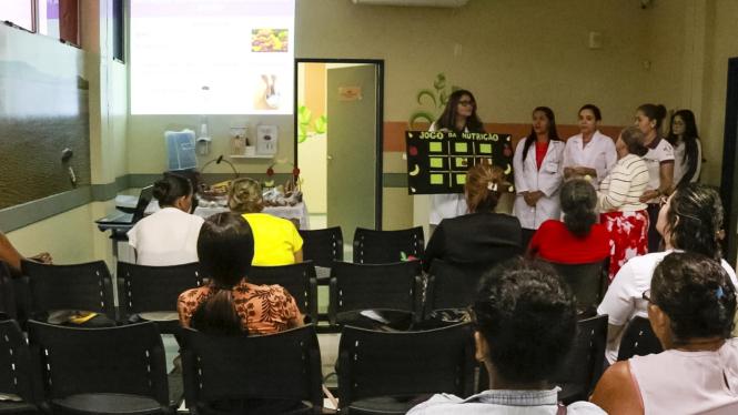 A Unidade de Alta Complexidade em Oncologia Dr. Vítor Moutinho - Unacon Tucuruí - aderiu à campanha “Março Lilás por todo o Pará”, que a Secretaria de Estado de Saúde Pública (Sespa) lançou para atuar no combate a principal causa de morte por câncer de mulheres no Pará. Na unidade, a ação estratégica vai até o dia 28, com vasta programação  que inclui a oferta de exame preventivo, teste rápido me Sífilis e HIV, entre outros serviços.

FOTO: DIVULGAÇÃO
DATA: 17.03.2019
TUCURUÍ - PA <div class='credito_fotos'>Foto: Divulgação   |   <a href='/midias/2019/originais/fe83215d-582d-413e-b915-181186a7b73a.jpg' download><i class='fa-solid fa-download'></i> Download</a></div>