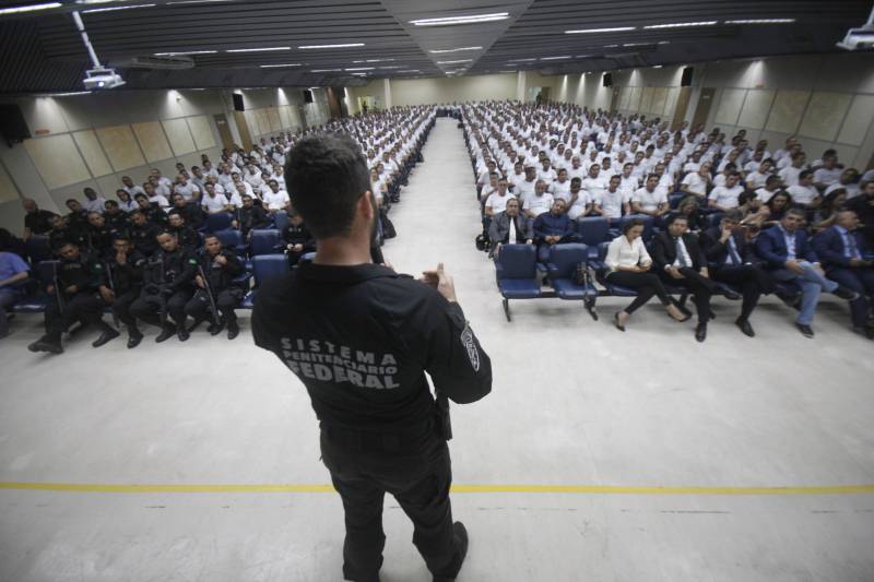 Candidatos aprovados no concurso C-199/2, que estão em processo de formação pelo Estado, foram contemplados com uma ampla programação na segunda-feira (23), na Fundação Cultural do Pará (Centur), em Belém.