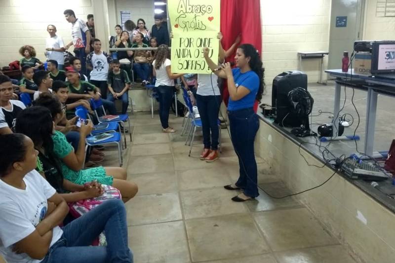 Há quatro anos, sempre no nono mês do ano, entidades do país inteiro reforçam os discursos e se mobilizam para prevenir e combater o suicídio com a campanha Setembro Amarelo. 