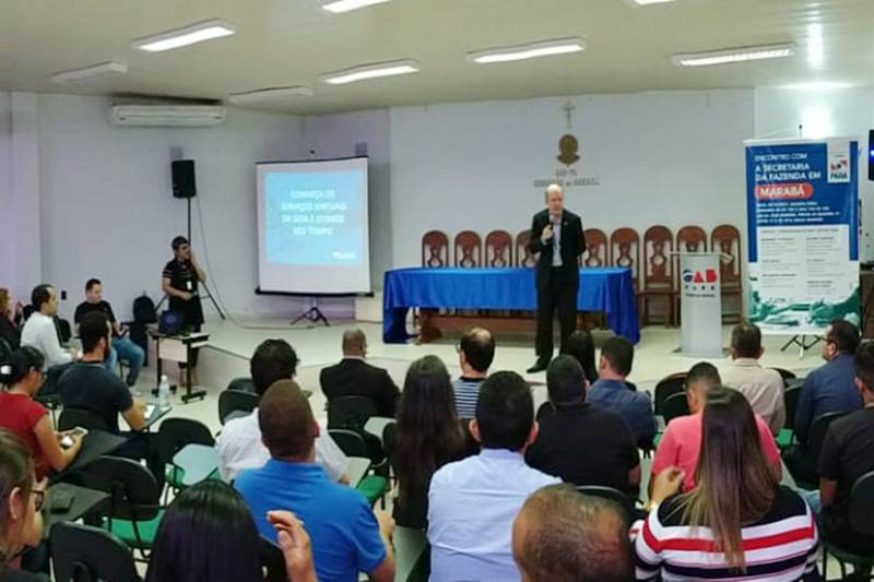 A reunião é na sede da OAB em Marabá, e reúne cerca de 150 pessoas de 12 municípios da região sudeste do Estado.