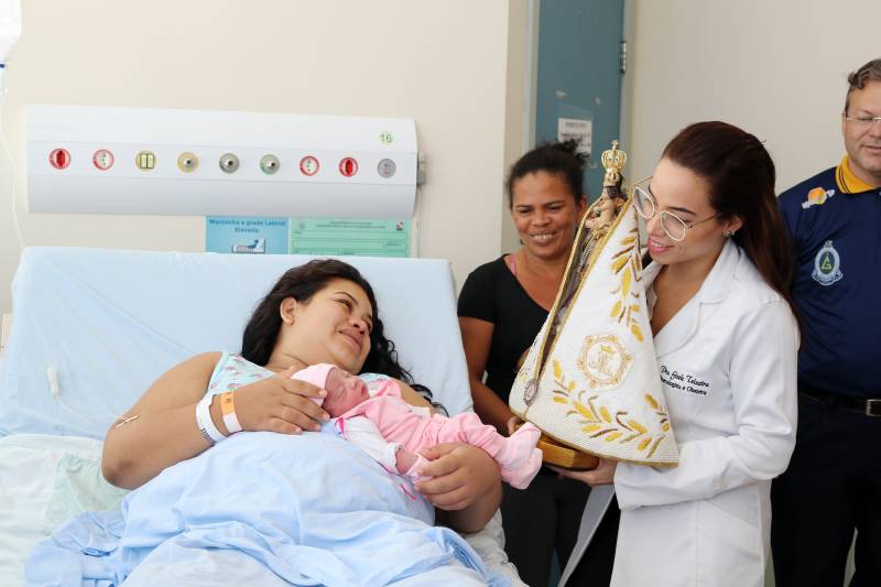 Foram momentos de muita emoção para pacientes, acompanhantes e servidores da Santa Casa de Misericórdia