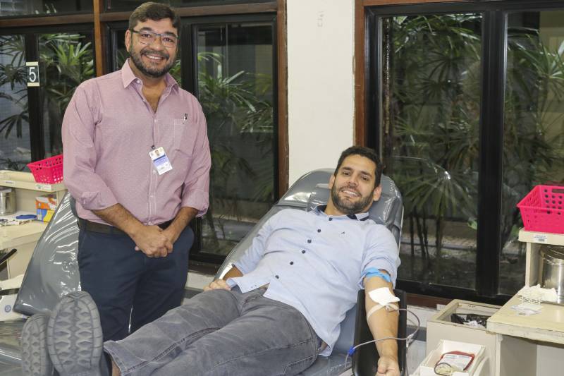 Paulo Bezerra, Presidente do Hemopa e Bruno Carmona, doador