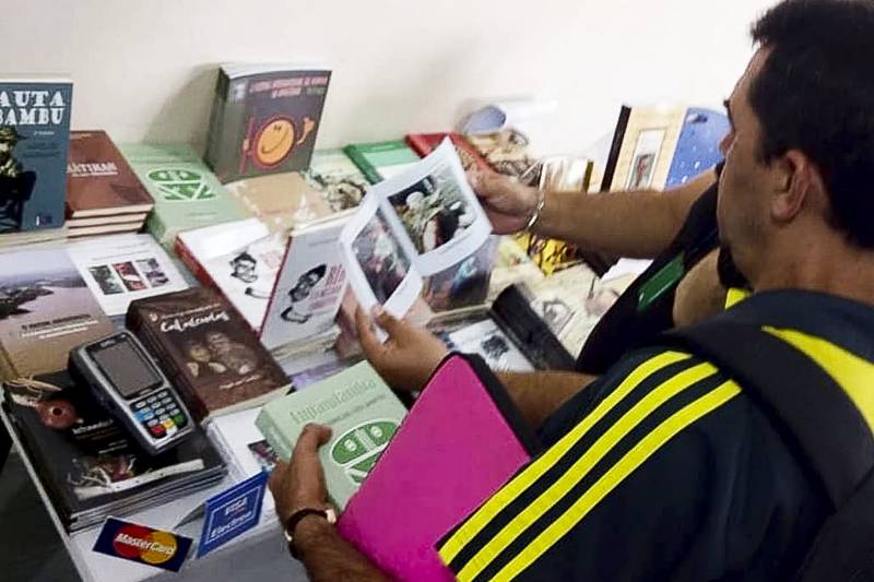 A editora da Imprensa Oficial do Estado disponibiliza cerca de 30 títulos de autores paraenses, entre obras das últimas edições da 23ª Feira Pan-Amazônica do Livro