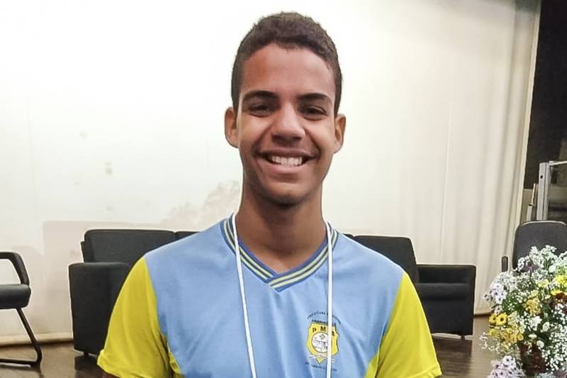 MARLISSON RAFAEL ESTUDANTE 15 ANOS