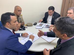 notícia: Sejudh discute recuperação de navio Abaré para atender ribeirinhos