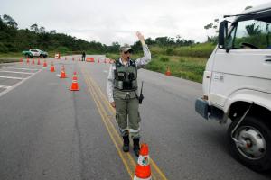 notícia: Detran sinaliza área próxima à Alça Viária e orienta motoristas